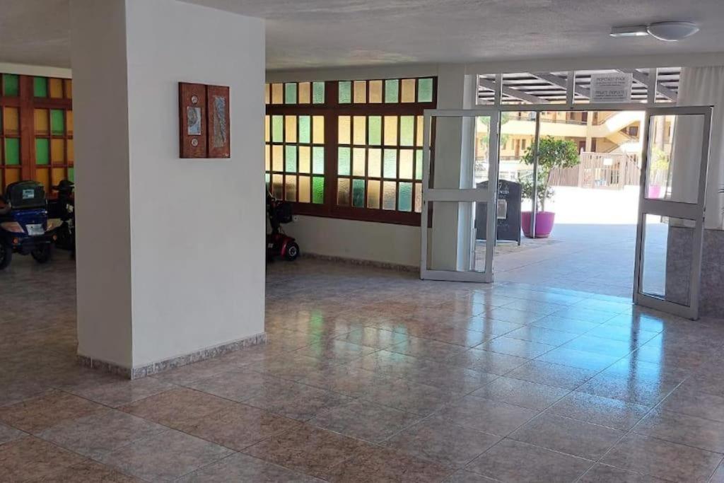 Cozy 2-Bed & Sofa-Bed Studio In Los Cristianos Eksteriør billede