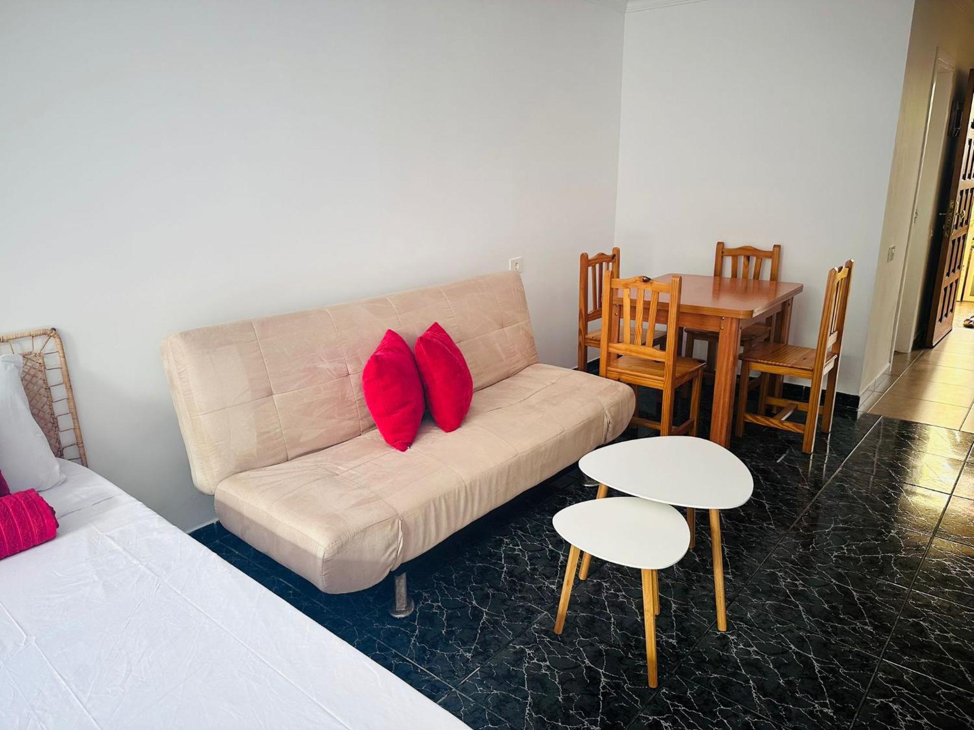 Cozy 2-Bed & Sofa-Bed Studio In Los Cristianos Eksteriør billede