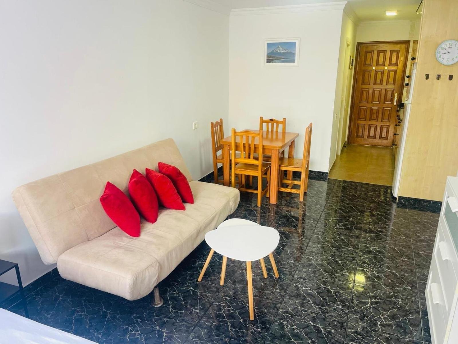 Cozy 2-Bed & Sofa-Bed Studio In Los Cristianos Eksteriør billede