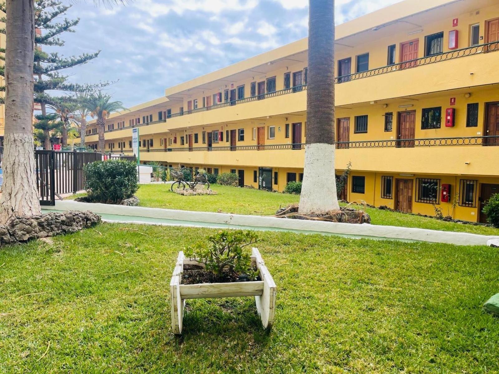 Cozy 2-Bed & Sofa-Bed Studio In Los Cristianos Eksteriør billede