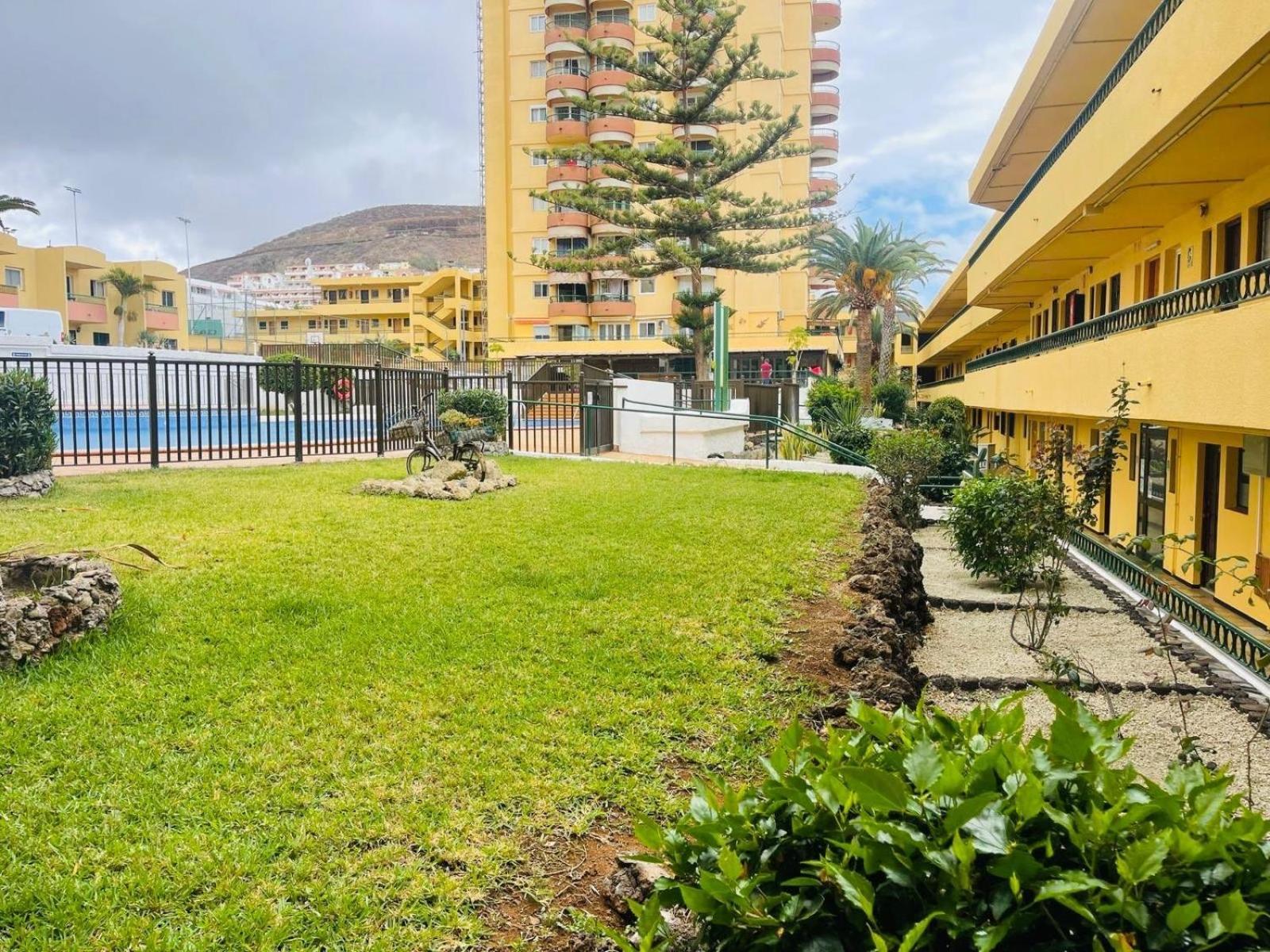 Cozy 2-Bed & Sofa-Bed Studio In Los Cristianos Eksteriør billede
